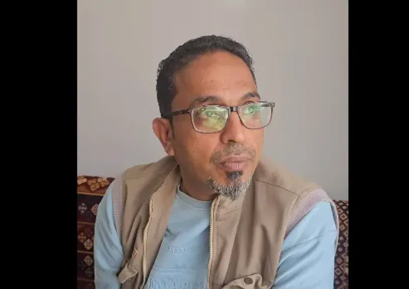 الممثل أنيس العنسي يكشف معاناة الفنانين في صنعاء: بعضهم لجأ إلى التسوّل